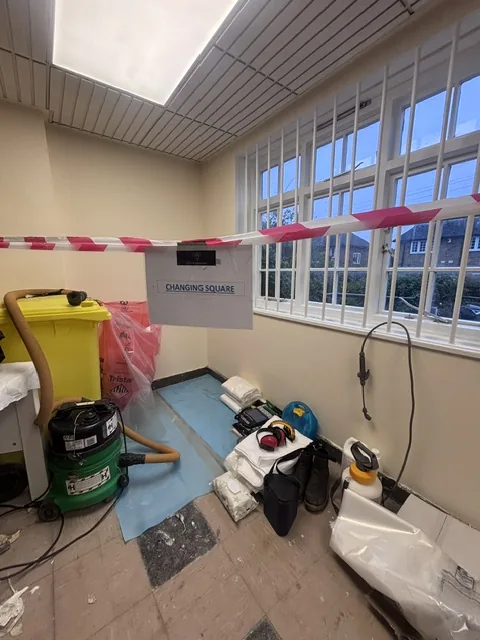 Asbestos floor tile and bitumen removal in Golders Green